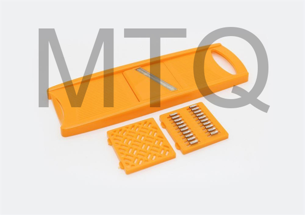 РОССИЯ 620-17 Тёрка компактная с 3 насадками